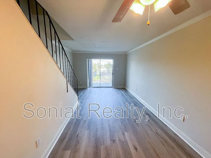 1 bed, 1.0 bath, 760 sqft, $1,200 — Photo 3
