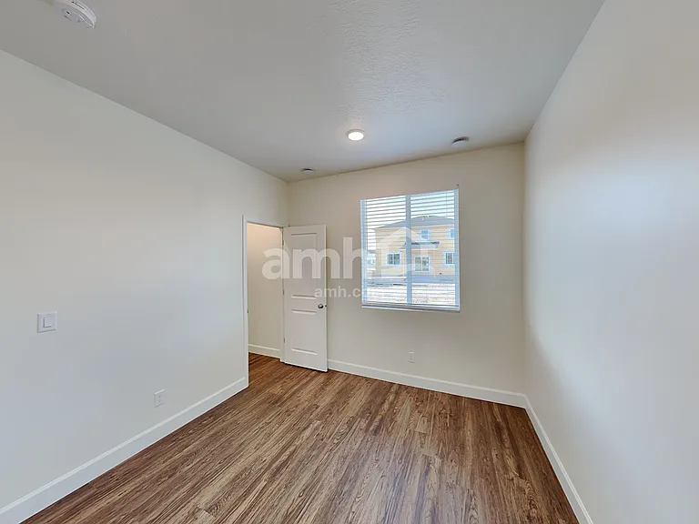 2624 W 3340 S — Photo 20