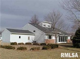 5 Pheasant Run St, Lincoln, IL 62656
