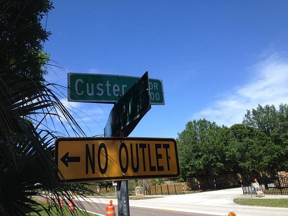 5th image of 4203 Custer Dr