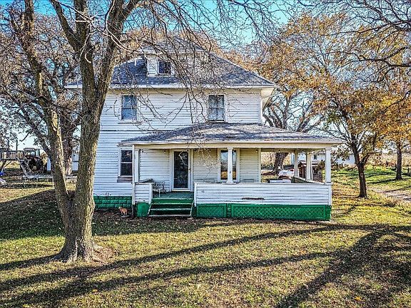 3rd image of 2144 Norton Ave