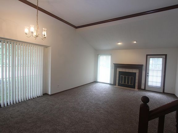 5th image of 1107 NW Porter Ct