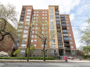 373 Laurier Ave E #906, Ottawa, ON K1N 8X6