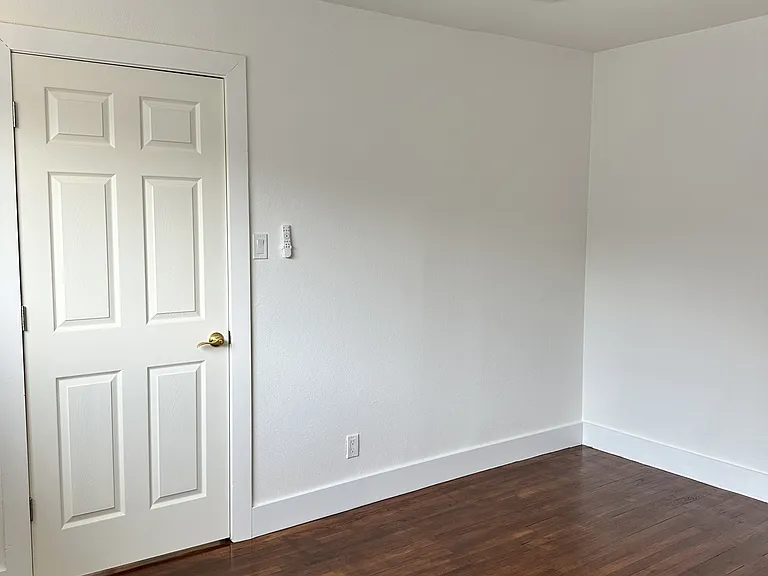 2712 Oakcliff St #6 — Photo 9