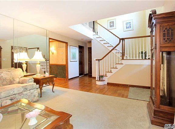 3rd image of 3 Poplar Ln