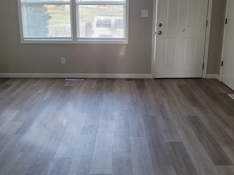 205 S Towanda Ave — Photo 5
