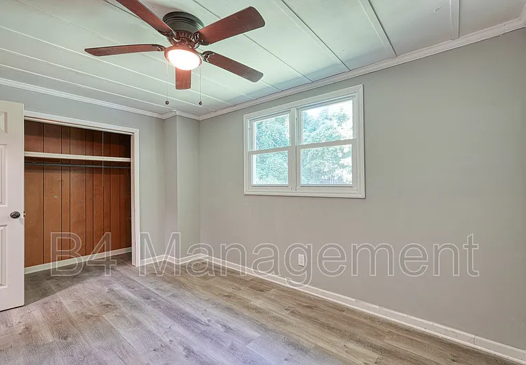 168 Cherokee Cir #2 — Photo 16