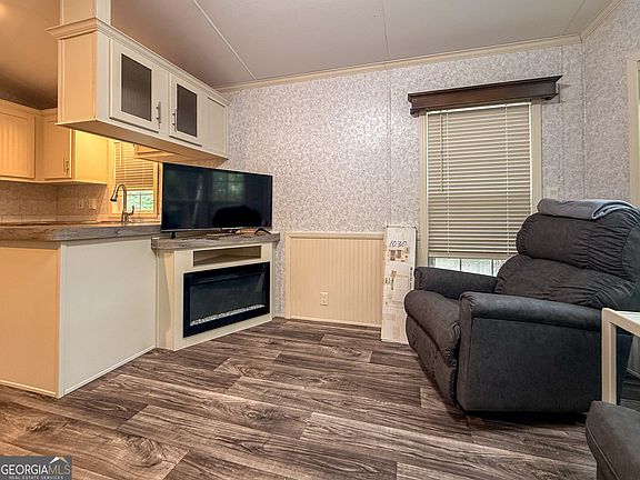 4th image of 21 Honey Dew Way
