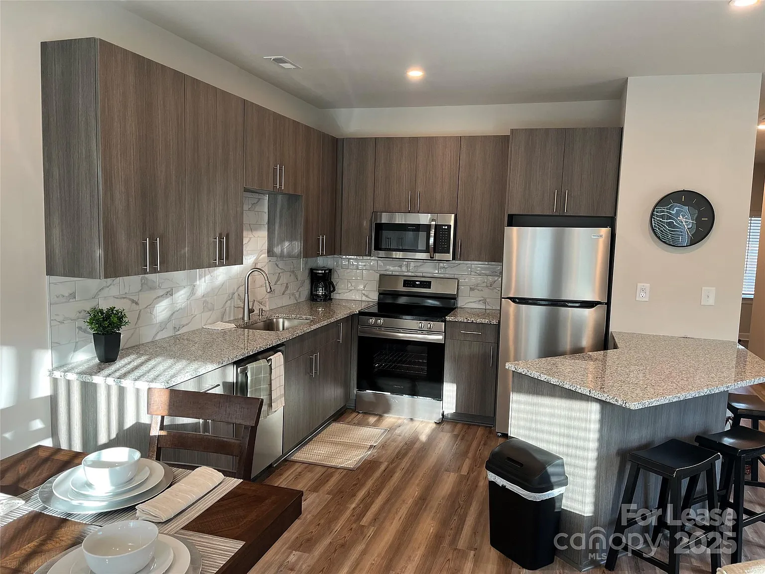 3 bed, 2.5 bath, $1,795 — Photo 2