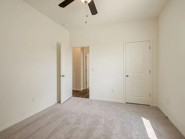 391 Wren Ln — Photo 17