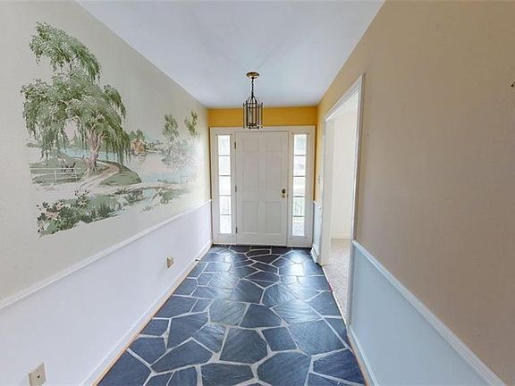 2nd image of 205 Meadowfield Rd