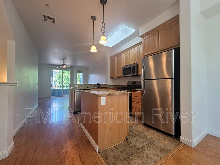 2001 Club Center Dr #8103 — Photo 4