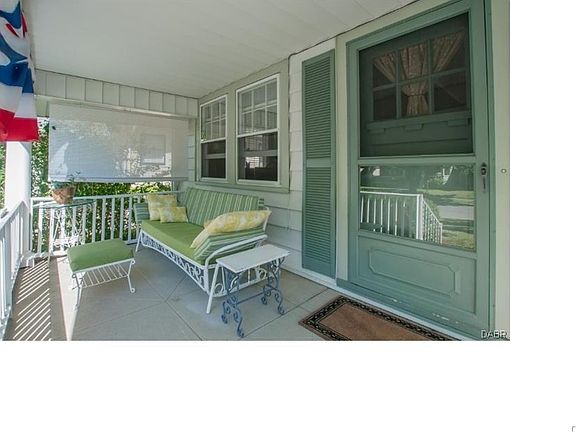 3rd image of 357 Monteray Ave