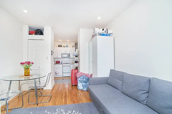 Rented by Home by Choice LLC | media 9