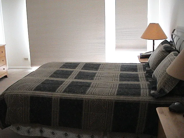 3 bed, 2.5 bath, 1900 sqft, $3,400 — Photo 3