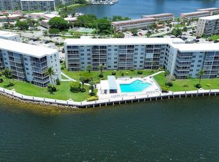 3010 Marcos Dr APT R110, Aventura, FL 33160