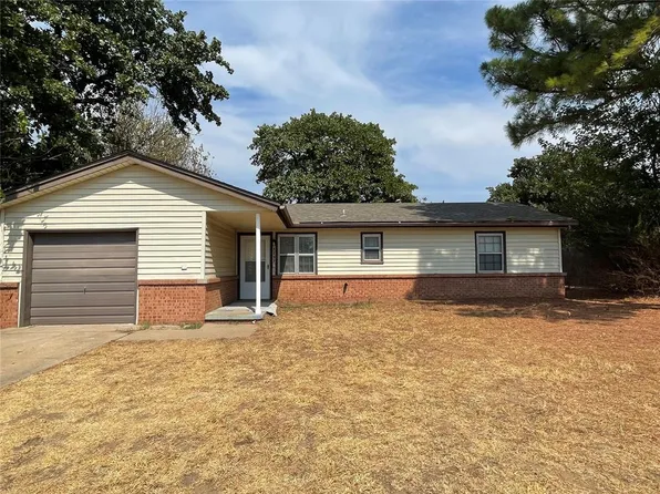 9209 Rhythm Rd, Midwest City, OK 73130