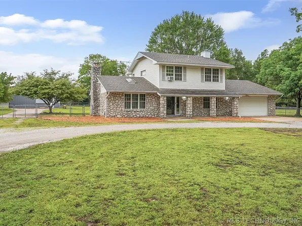 7232 E Verdigris Dr, Claremore, OK 74019