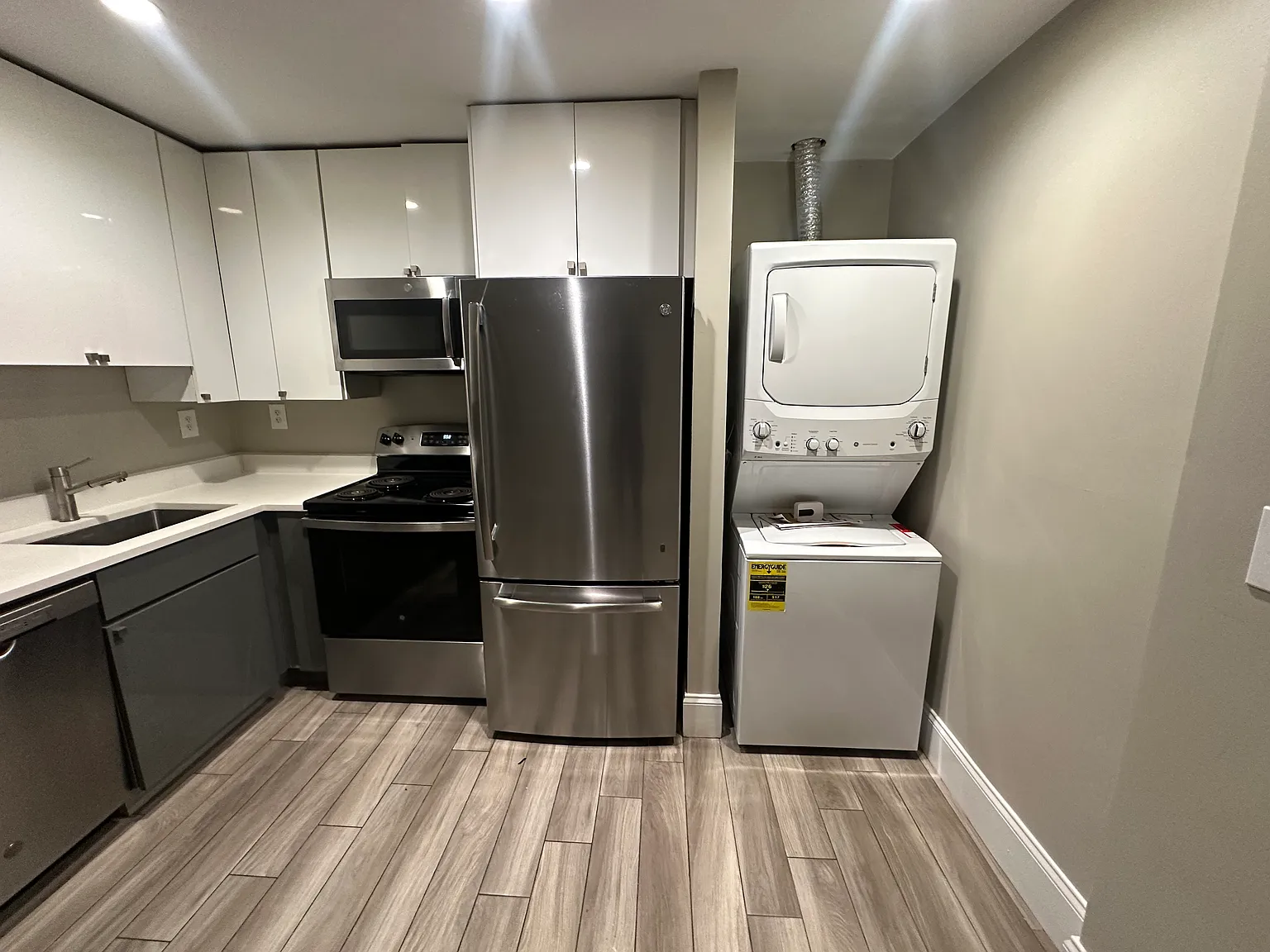 2 bed, $2,950 — Photo 3