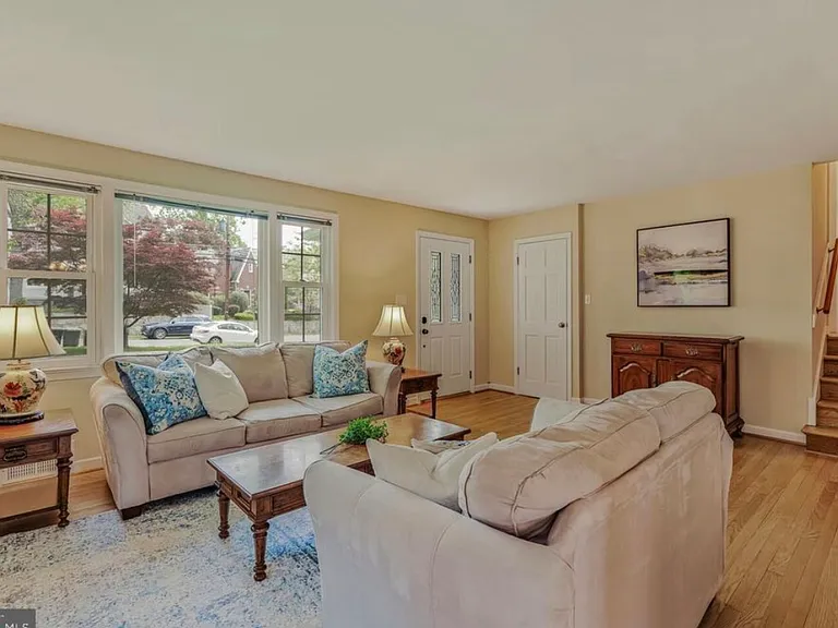 2622 N Lexington St — Photo 3