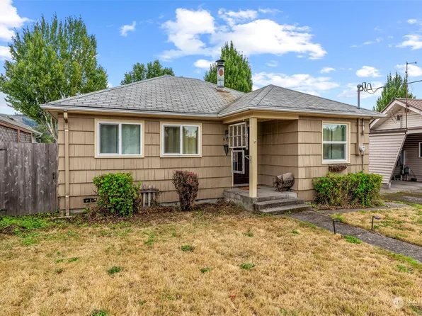 630 Front Street SW, Castle Rock, WA 98611