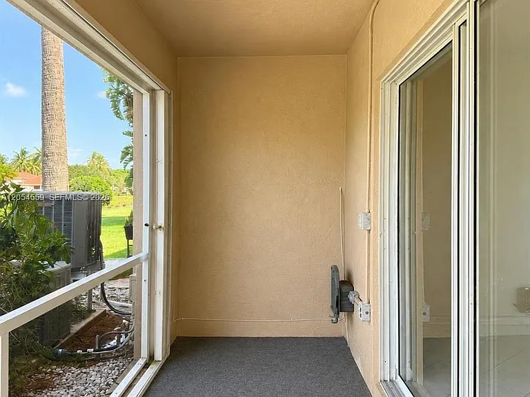 7337 Smithbrooke Dr — Photo 22