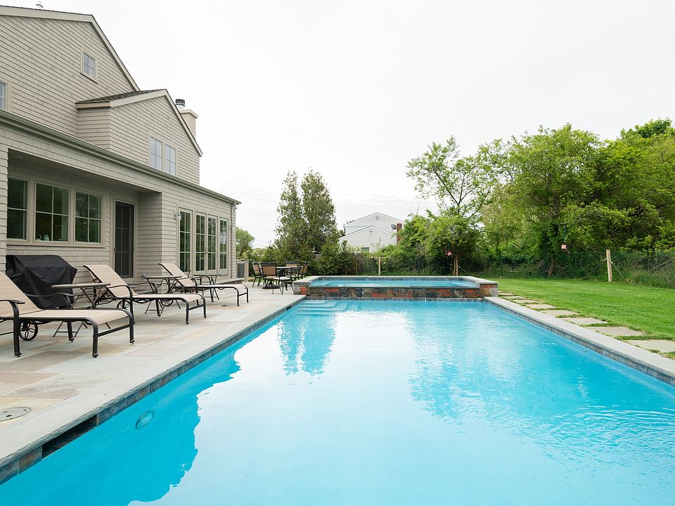 1st image of 153 E Lake Dr