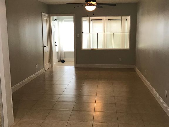 4th image of 4005 W Morrison Ave #1