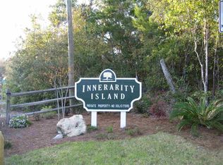 16407/16409 N Shore Ct, Pensacola, FL 32507