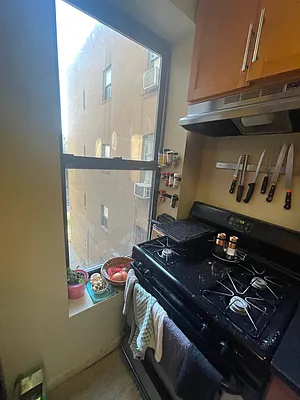 Rented by Delmark Realty LLC | media 22