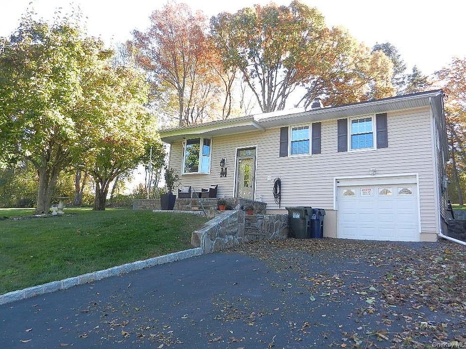 1st image of 14 Perch Dr