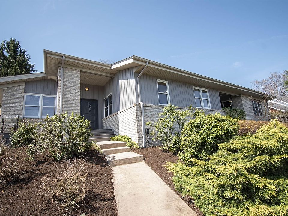 1st image of 502 Cedar Orchard Dr W