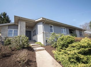 502 Cedar Orchard Dr W, Blacksburg, VA 24060
