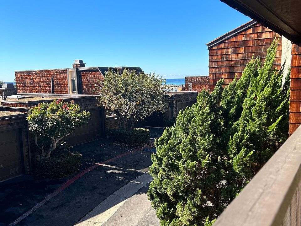 peek a boo ocean view from living balcony