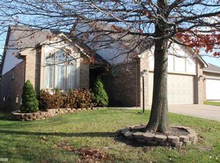 36294 Appaloosa Cir, Clinton Township, MI 48035