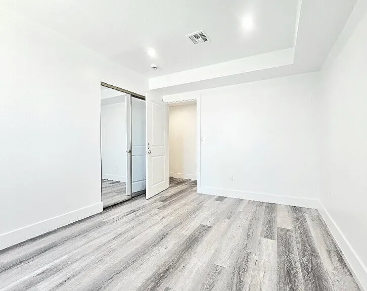 2855 Cincinnati St #6 — Photo 2