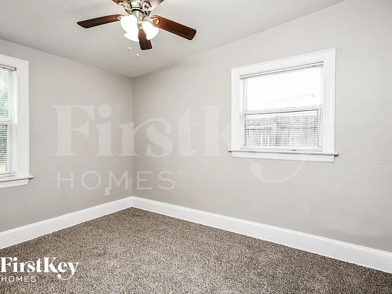 8013 Powell Dr — Photo 11