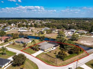 139 Bunker Rd, Rotonda West, FL 33947