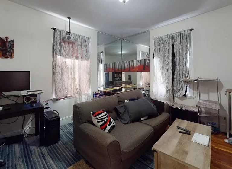 22 Chiswick Rd #10 — Photo 2