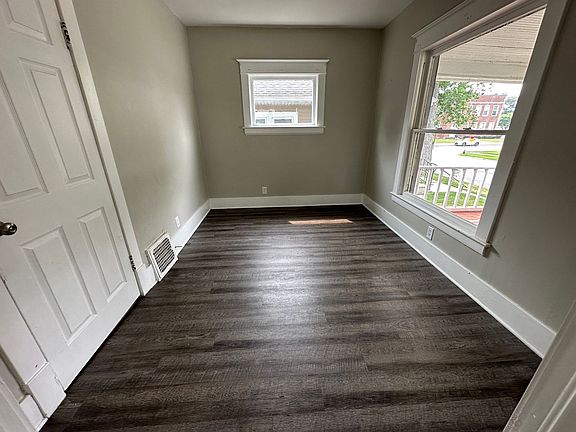 4th image of 617 W Lawrence St
