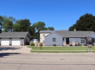 506 8th Ave SW, Pipestone, MN 56164