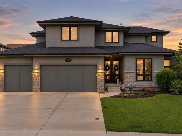 12314 W 169th Ter, Overland Park, KS 66221