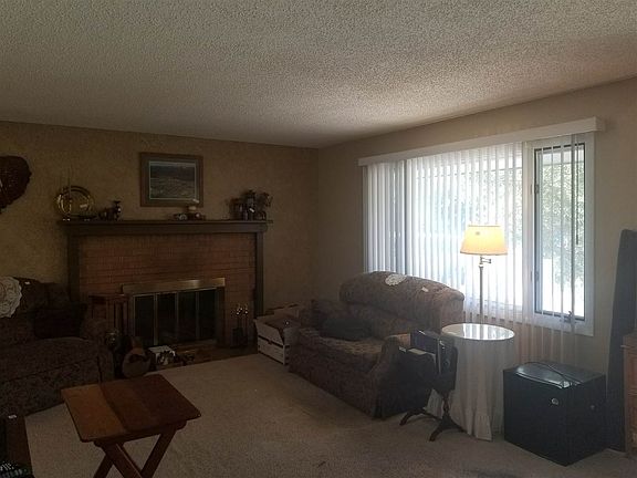 5th image of 1656 Coughlin St