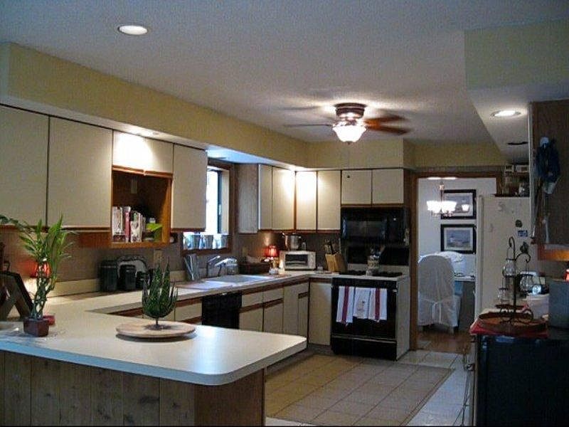 2nd image of 16 Hollis Dr