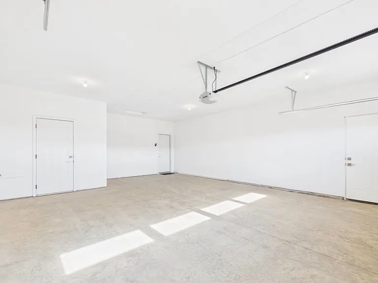 515 Bunyan Dr — Photo 4