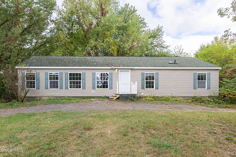 2nd image of 185B Brookwood Road