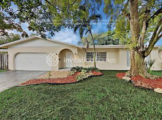 5261 SW 8th Ct, Fort Lauderdale, FL 33317