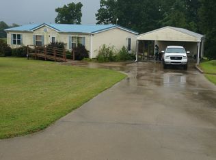 2322 Roans Creek Levee Rd, Yuma, TN 38390