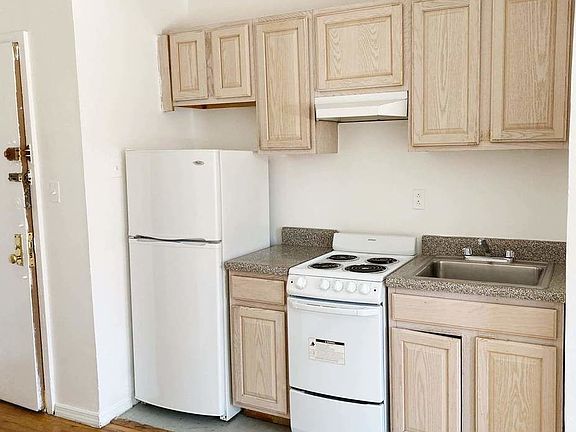 4th image of 173 Avenue C APT 5C