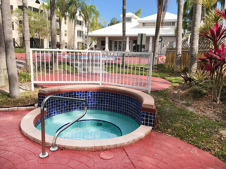 2810 N Oakland Forest Dr #207 — Photo 31